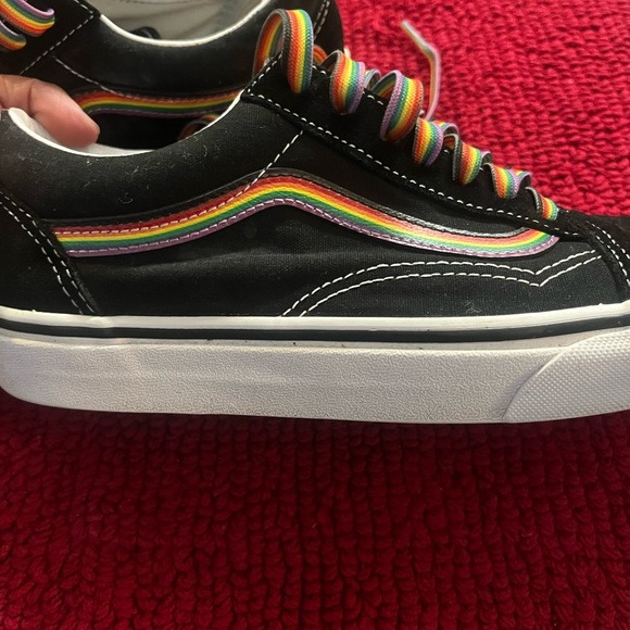 Vans Women’s Black Sneakers with Rainbow Stripes. Sz 5.5 - Picture 8 of 8